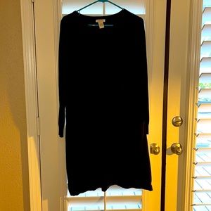 Sundance size small winter weight black long sleeve dress with pockets.
